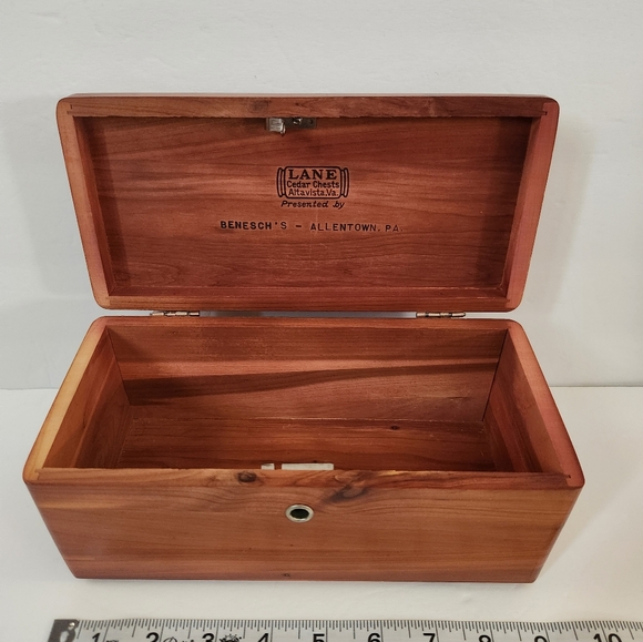 Vintage Lane Cedar Chest Keepsake Jewelry Box - Picture 4 of 10